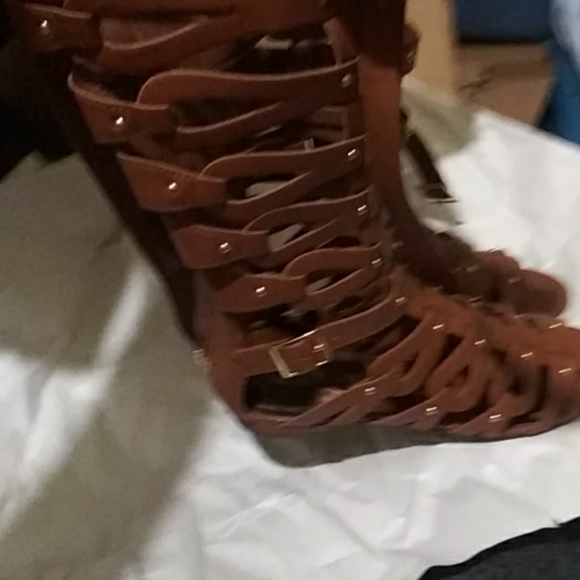 Shoes - Picture 3 of 3